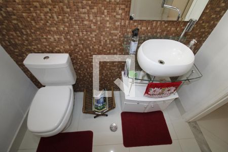 Casa à venda com 180m², 4 quartos e 3 vagasBanheiro 1