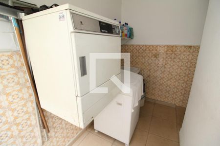 Casa à venda com 180m², 4 quartos e 3 vagasÁrea de Serviço