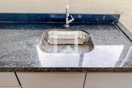 Cozinha de apartamento para alugar com 1 quarto, 28m² em Mooca, São Paulo