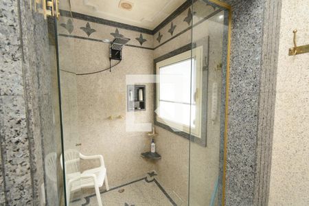 Casa à venda com 1100m², 4 quartos e 5 vagasBanheiro da Suíte master