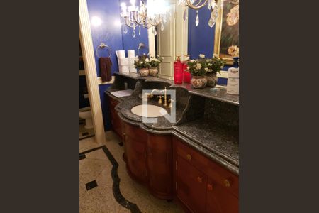 Casa à venda com 1100m², 4 quartos e 5 vagasLavabo