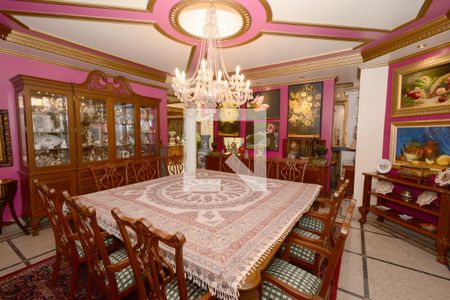 Casa à venda com 1100m², 4 quartos e 5 vagasSala de Jantar