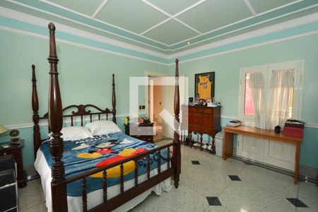 Casa à venda com 1100m², 4 quartos e 5 vagasSuíte 2