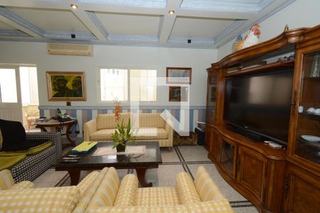 Casa à venda com 1100m², 4 quartos e 5 vagasSala de TV