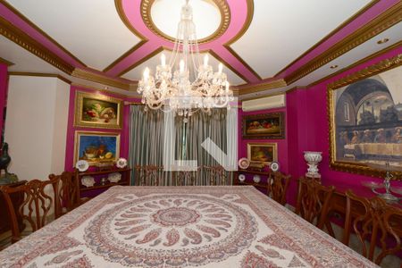 Casa à venda com 1100m², 4 quartos e 5 vagasSala de Jantar