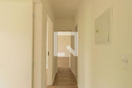 Corredor de apartamento para alugar com 3 quartos, 70m² em Jardim Barbacena, Cotia