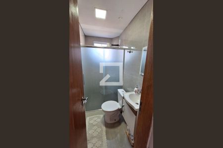 Banheiro de apartamento para alugar com 2 quartos, 50m² em Parque Residencial Casa Branca, Suzano