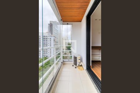 Apartamento à venda com 175m², 3 quartos e 3 vagasVaranda da Suíte 1