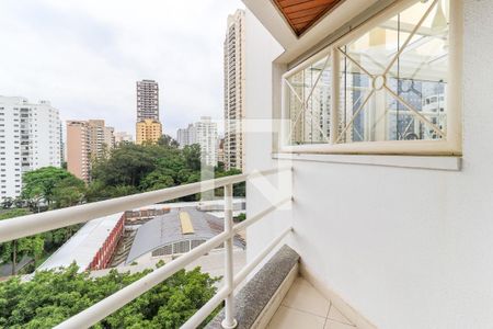 Apartamento à venda com 175m², 3 quartos e 3 vagasVaranda da Sala 2