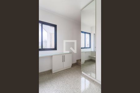 Apartamento à venda com 175m², 3 quartos e 3 vagasHall Suítes