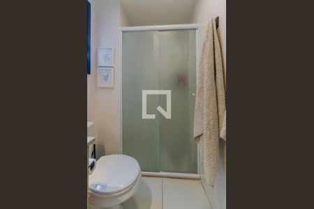 Apartamento para alugar com 69m², 2 quartos e 1 vaga Apartamento para alugar com 69m², 2 quartos e 1 vagaBanheiro da Suíte