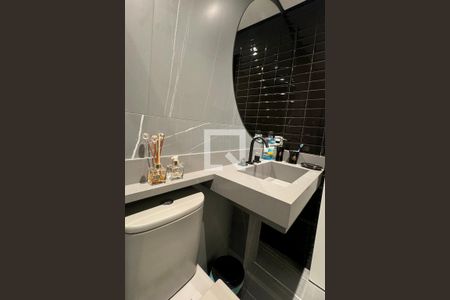 Apartamento à venda com 110m², 2 quartos e 2 vagasBanheiro da Suíte 2