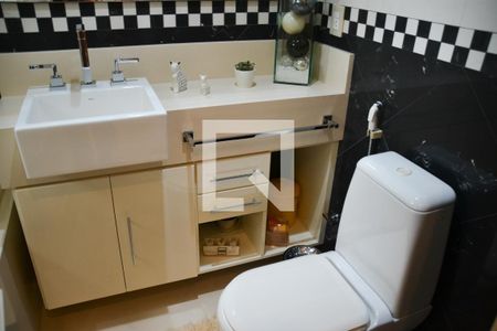 Apartamento à venda com 153m², 3 quartos e 3 vagasBanheiro