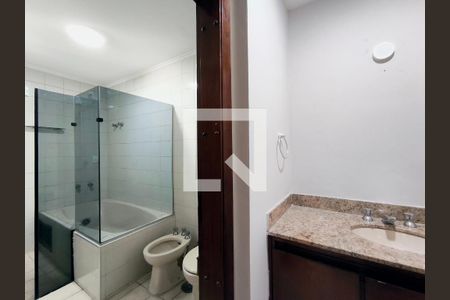 Banheiro da Suíte de apartamento à venda com 3 quartos, 211m² em Retiro, Jundiaí