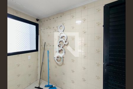 Banheiro de Serviço de apartamento à venda com 3 quartos, 211m² em Retiro, Jundiaí