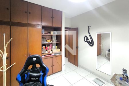 Apartamento à venda com 211m², 3 quartos e 2 vagasQuarto 3