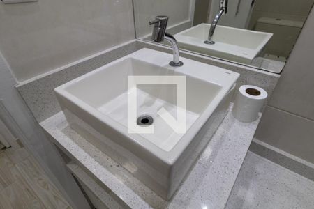 Apartamento à venda com 72m², 3 quartos e 1 vaga Apartamento à venda com 72m², 3 quartos e 1 vagaBanheiro