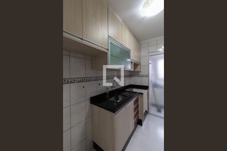 Apartamento à venda com 72m², 3 quartos e 1 vaga Apartamento à venda com 72m², 3 quartos e 1 vagaCozinha e Área de Serviço