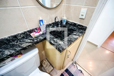 Apartamento à venda com 65m², 3 quartos e 2 vagasBanheiro social