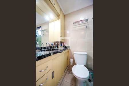 Apartamento à venda com 65m², 3 quartos e 2 vagasBanheiro da suíte