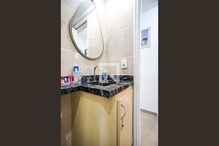 Apartamento à venda com 65m², 3 quartos e 2 vagasBanheiro social