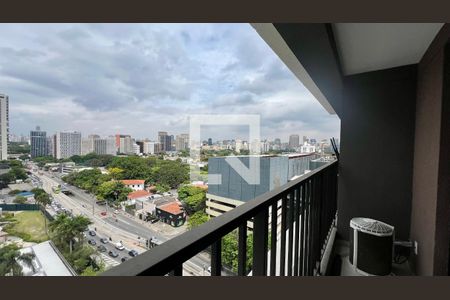 Sacada de kitnet/studio para alugar com 1 quarto, 27m² em Pinheiros, São Paulo