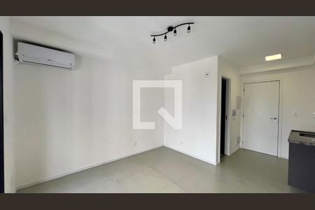 Quarto de kitnet/studio para alugar com 1 quarto, 27m² em Pinheiros, São Paulo