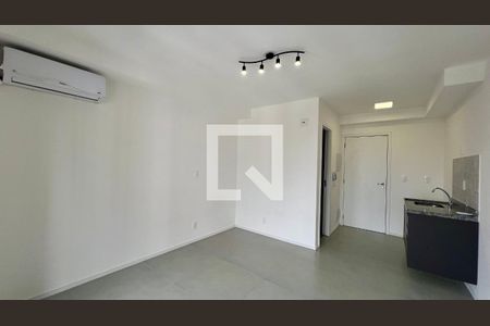 Quarto de kitnet/studio para alugar com 1 quarto, 27m² em Pinheiros, São Paulo
