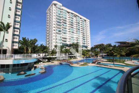 Apartamento para alugar com 70m², 2 quartos e 1 vagaPiscina