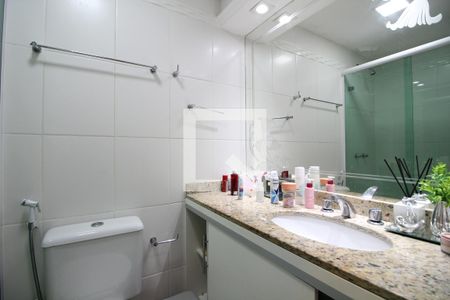 Apartamento para alugar com 70m², 2 quartos e 1 vagaQuarto 2 - Banheiro da Suíte
