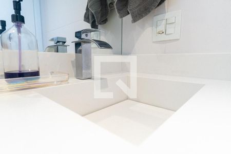 Apartamento à venda com 67m², 2 quartos e 1 vagaBanheiro da Suíte Detalhe