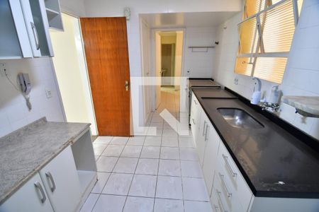 Apartamento à venda com 145m², 2 quartos e 1 vagaCozinha