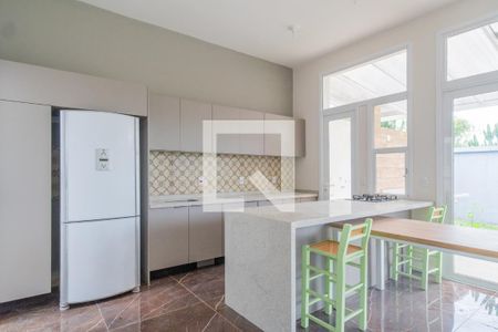 Casa de condomínio para alugar com 153m², 3 quartos e 2 vagas Casa de condomínio para alugar com 153m², 3 quartos e 2 vagasCozinha e Área de Serviço