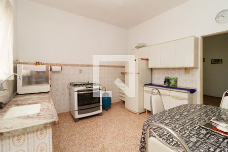 Casa à venda com 133m², 2 quartos e sem vaga Casa à venda com 133m², 2 quartos e sem vagaCozinha