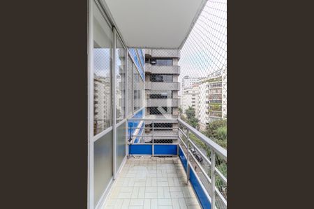 Apartamento à venda com 300m², 3 quartos e 2 vagasVaranda Sala