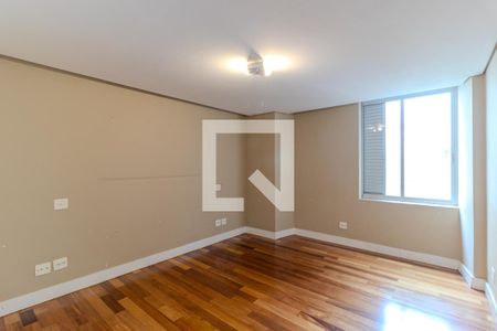Apartamento à venda com 300m², 3 quartos e 2 vagasSuíte
