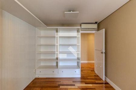 Apartamento à venda com 300m², 3 quartos e 2 vagasQuarto 1