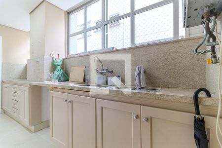 Apartamento à venda com 300m², 3 quartos e 2 vagasÁrea de Serviço