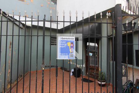 Casa à venda com 213m², 1 quarto e 1 vaga Casa à venda com 213m², 1 quarto e 1 vagaFachada