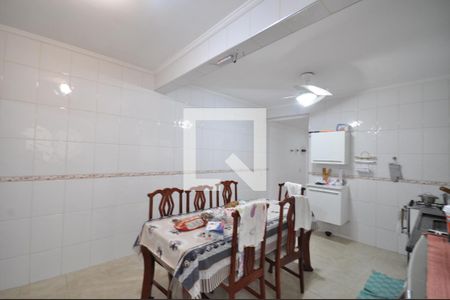 Casa à venda com 340m², 4 quartos e 1 vagaCozinha