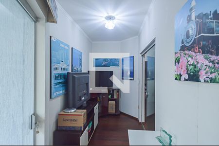 Casa à venda com 326m², 4 quartos e 6 vagas Casa à venda com 326m², 4 quartos e 6 vagasHall de entrada