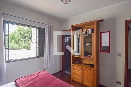 Casa à venda com 326m², 4 quartos e 6 vagas Casa à venda com 326m², 4 quartos e 6 vagasQuarto 3 - Suíte