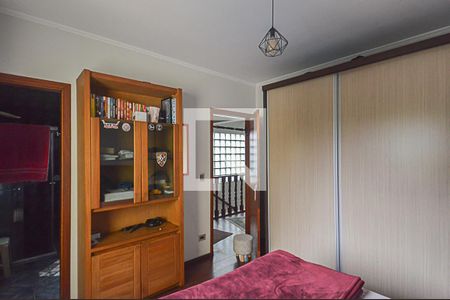 Casa à venda com 326m², 4 quartos e 6 vagas Casa à venda com 326m², 4 quartos e 6 vagasQuarto 3 - Suíte