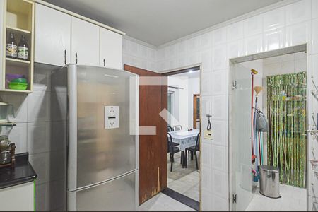 Casa à venda com 326m², 4 quartos e 6 vagas Casa à venda com 326m², 4 quartos e 6 vagasCozinha