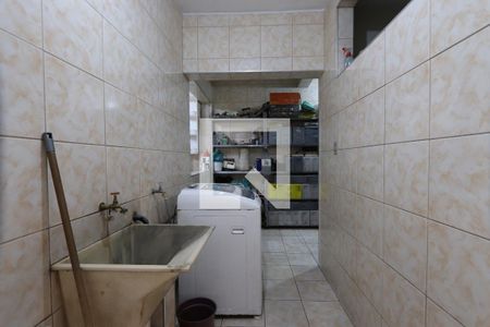 Casa à venda com 100m², 4 quartos e 2 vagasLavanderia - casa 1