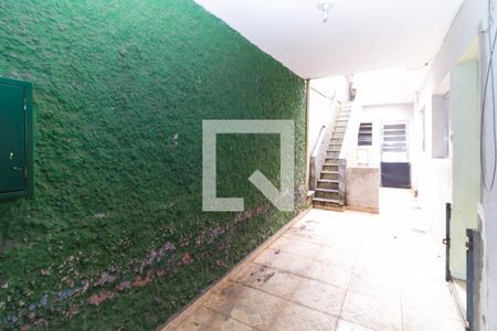 Garagem de casa para alugar com 2 quartos, 150m² em Vila Mercedes, São Paulo