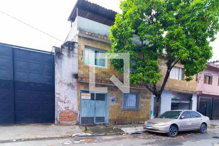 Fachada de casa para alugar com 2 quartos, 150m² em Vila Mercedes, São Paulo