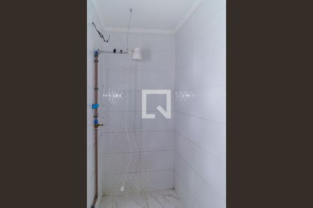 Banheiro de casa para alugar com 2 quartos, 150m² em Vila Mercedes, São Paulo