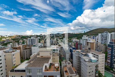 Apartamento à venda com 246m², 4 quartos e 4 vagasVaranda gourmet