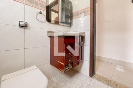 Casa à venda com 117m², 2 quartos e 2 vagas Casa à venda com 117m², 2 quartos e 2 vagasBanheiro Social